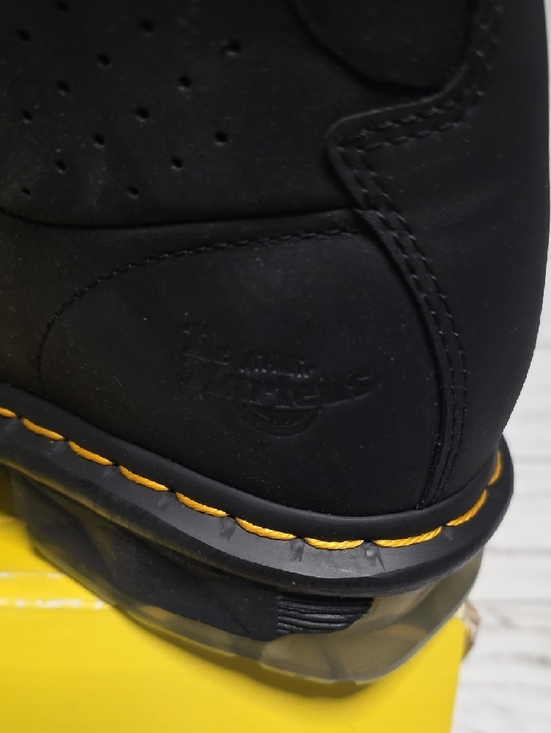 Dr. Martens Black Hybrid AirWair Men\'s Boot main image 5